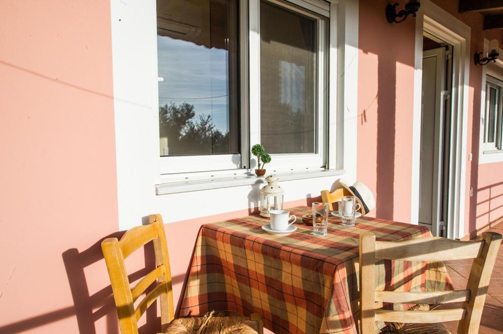 Cozy Flats In An Olive Grove By The Sandy Beach Kanalos Экстерьер фото