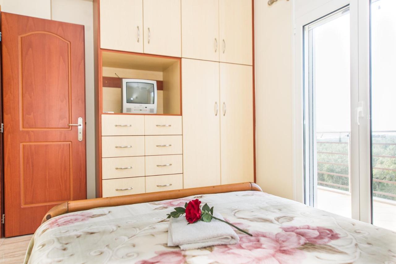 Cozy Flats In An Olive Grove By The Sandy Beach Kanalos Экстерьер фото