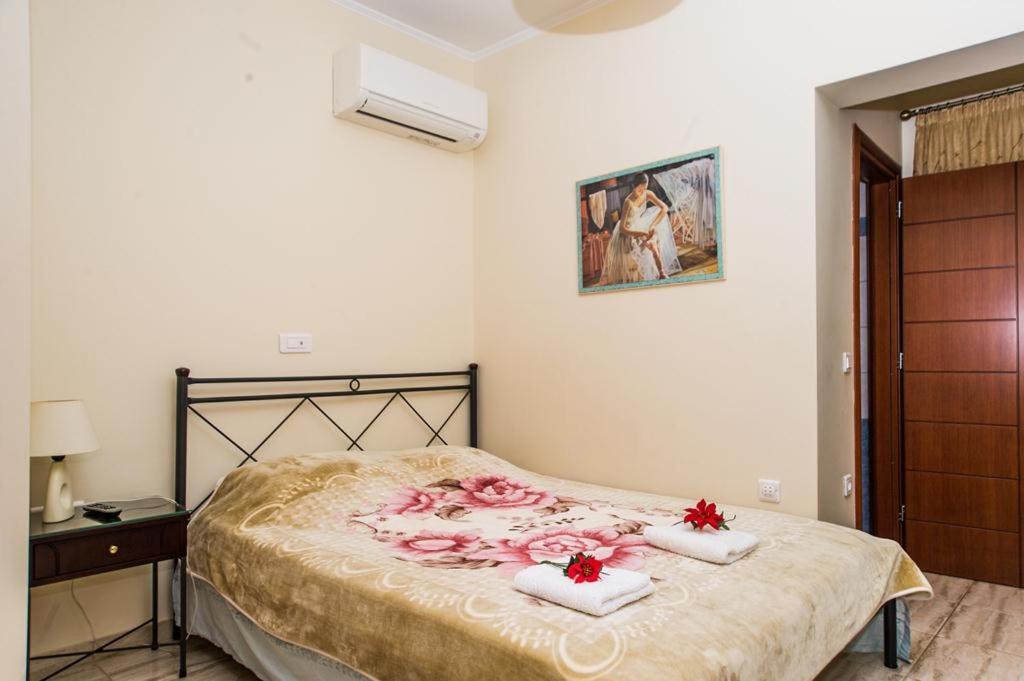 Cozy Flats In An Olive Grove By The Sandy Beach Kanalos Экстерьер фото
